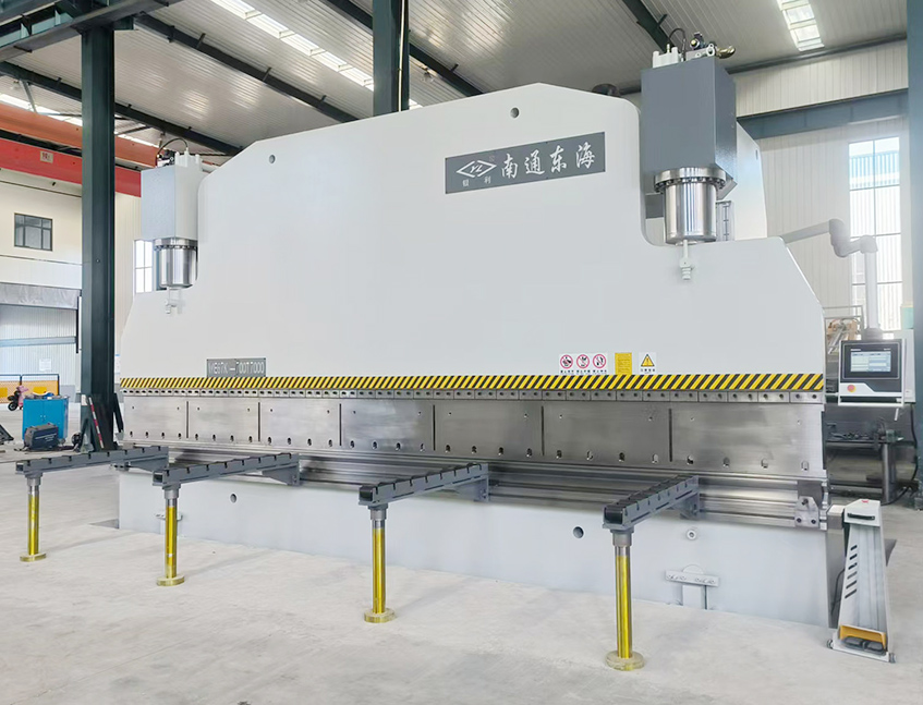 WE67K-700T7000 CNC Press Brake